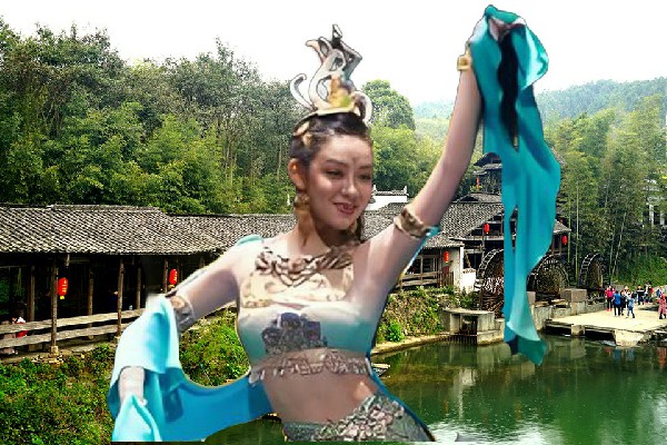 邵天烟被评为马蹄藏族乡天艺舞姿舞后，未死的创世神