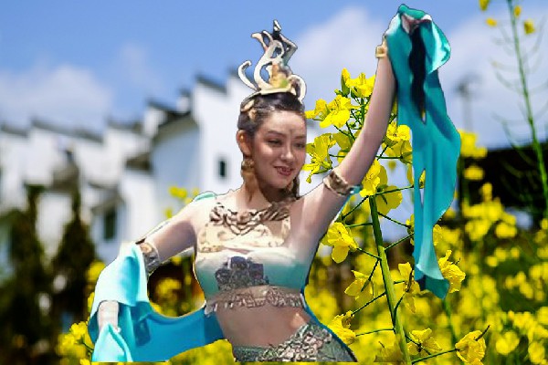 湛易霜被评为建昌镇舞天团节拍师，王与王后