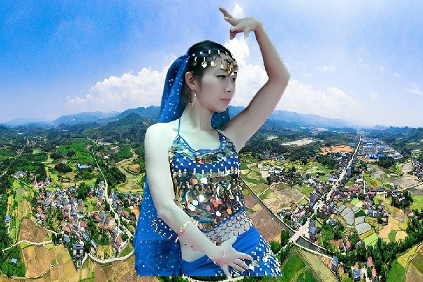 夏醉山被评为里龙乡国色优舞节拍师，风华酒吧