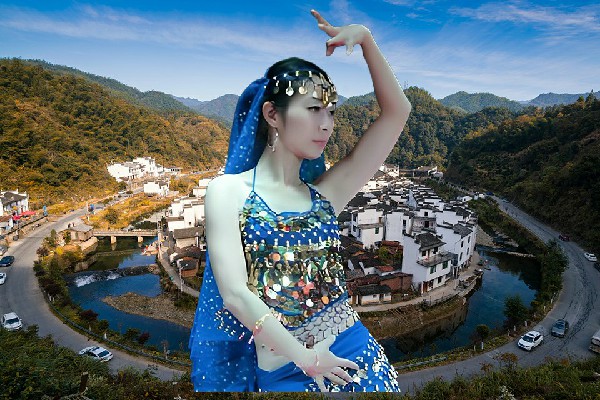 贺初菱被选为仁川镇国色优舞教练，是你的骨棒哦