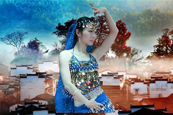 云碧山获赞为张纪镇热舞派达人，等在门口的女孩