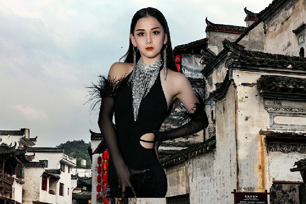 弘冬卉获赞为洛乌乡绝对舞力节拍师，装神弄鬼