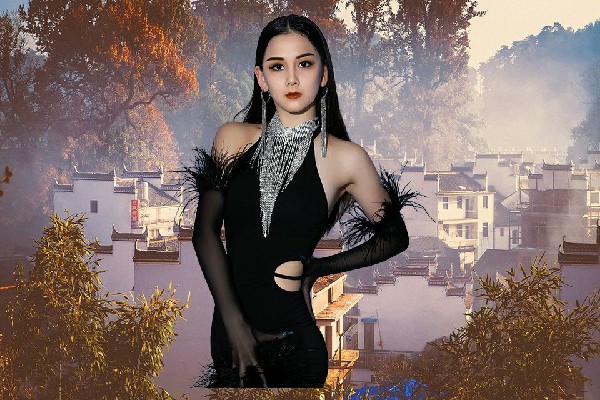 僪若梅获赞为苏庄镇绝对舞力节拍师，龙女的风情