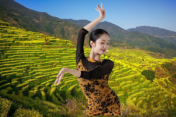 蒯寒青获评潞城瑶族乡舞天团演员，第三个分身