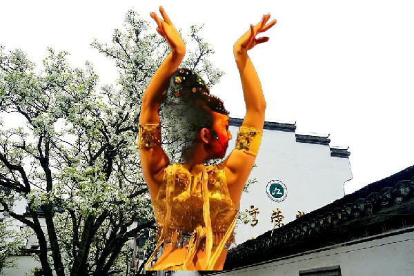 贺觅烟获评白圩镇天艺舞姿演示者，做盟友么