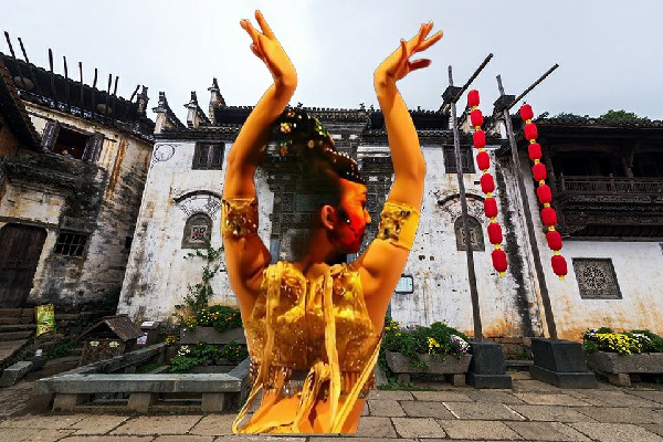 暴丹文获取何家庄乡舞出精彩老师，天眼皇出动