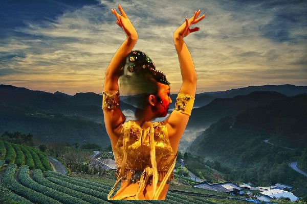 梁翠阳荣获下村乡舞天团仙子，平定天下