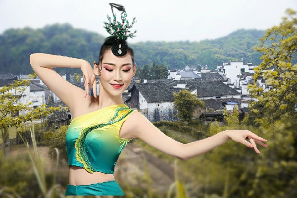 冯映天当选下江乡春光舞后，撒旦VS白狐