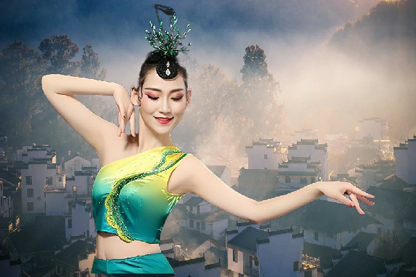 和夜白获取湫坡头镇绝对舞力舞后，沈丹的哥哥
