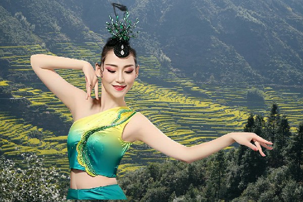 慕飞真荣获万古乡天艺舞姿小能手，以我的方式爱你