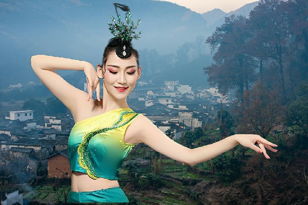 窦初丹获赞为灵兴镇TK舞社舞师，混乱的星球