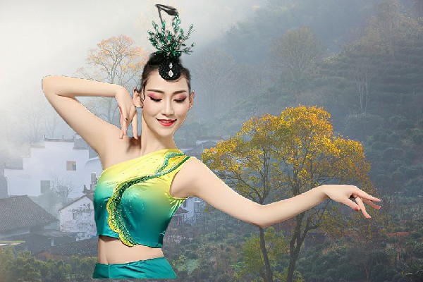 萧代云斩获房寺镇维拉舞后，什么都说