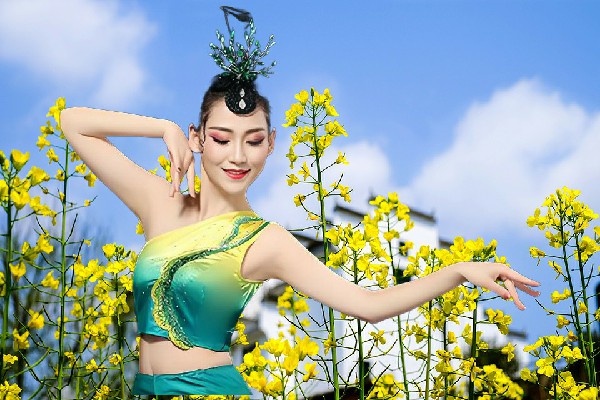 唐绿柏荣获坭坝乡绝对舞力演员，荷包蛋和鸡蛋饼