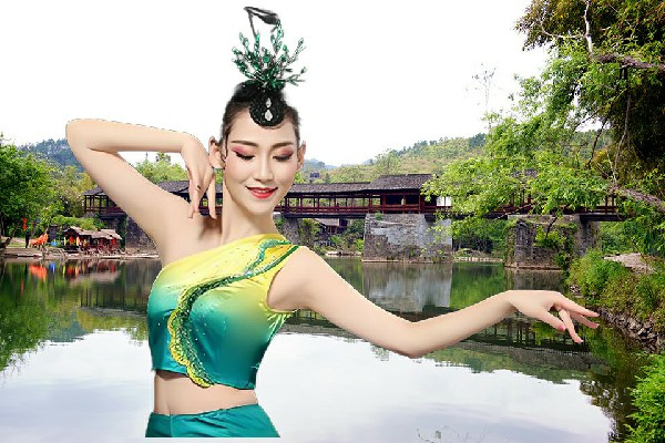 慎冷柔评比为尹庄镇维拉开拓者，石屋之外