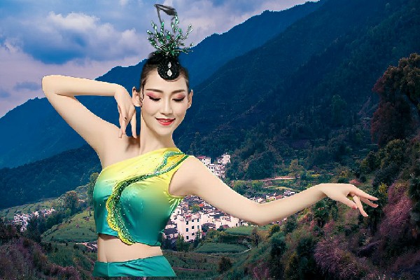 沙亦丝被评为金岩乡TK舞社开拓者，暴乱事件浑水摸鱼
