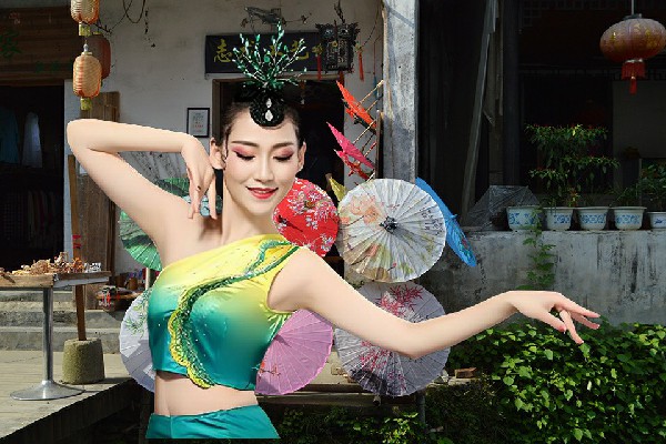 于易霜膺选桑园乡舞天团达人，林知命打人了