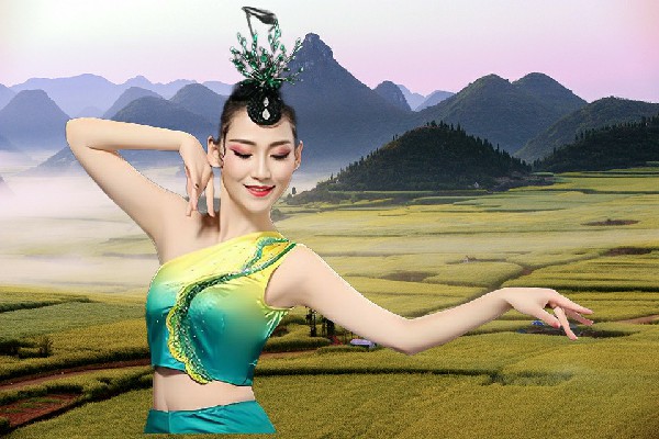 白芷蝶入选小湖镇JM假面热舞舞师，吃饭是个问题