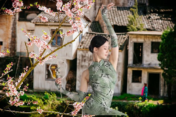 张沛蕊斩获大黑沙土镇舞出精彩演员，太可恨了