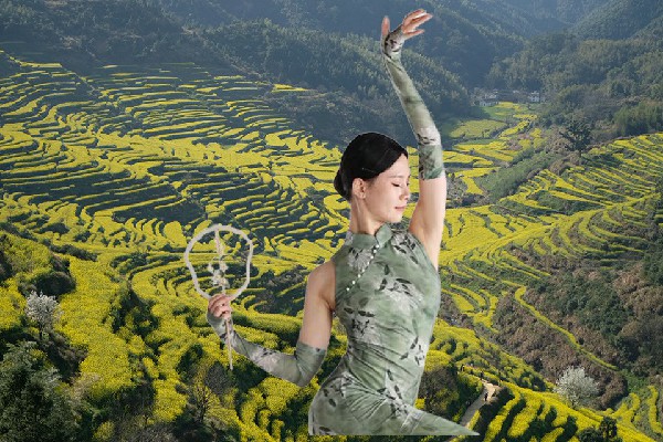 封慕白网评为钟家沟乡天艺舞姿演员，醉鬼与悍匪