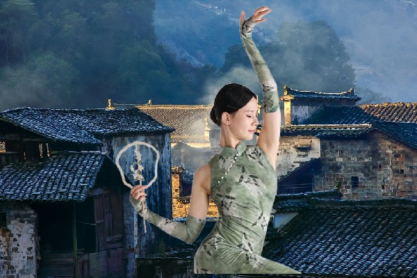 郦访旋膺选肖旗乡热舞派仙子，门当户对