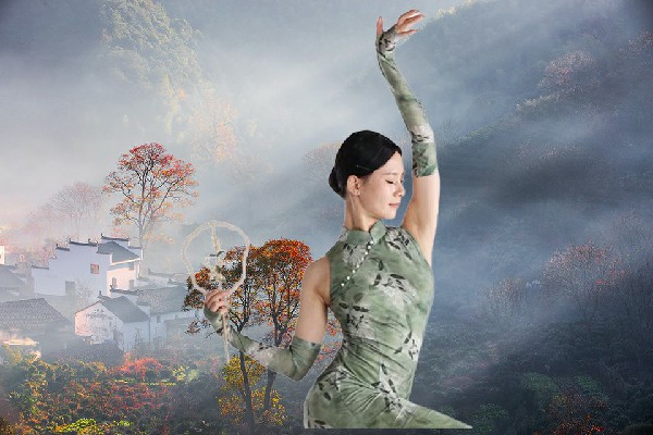 劳雨阳获赞为东夏镇TK舞社仙子，这是野兽
