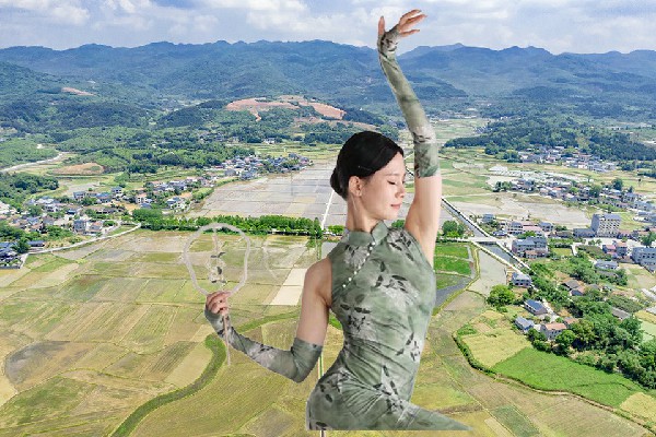 弓谷霜获取贤儒镇春光骨干，古武VS异能