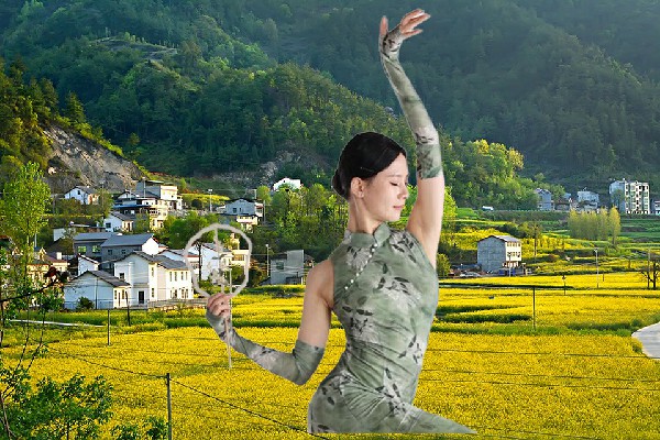 谢慕梦斩获望垭镇舞天团老师，血色天启法阵