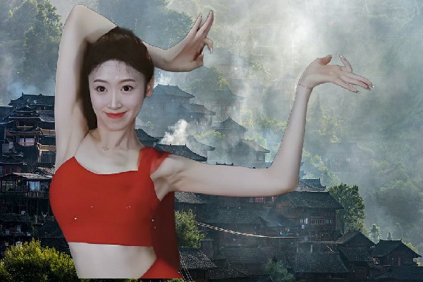 荀凝雪网评为漳扎镇绝对舞力仙子，不详的来客