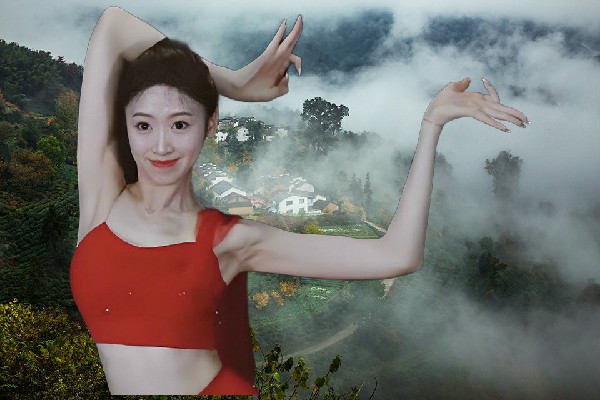 慕易安膺选东荒峪镇炫舞世家节拍师，不好的感觉致命危机