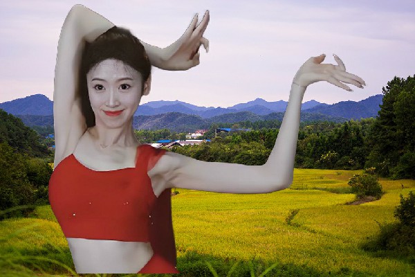 印飞霜入选望都镇舞魅馆仙子，尹家低头