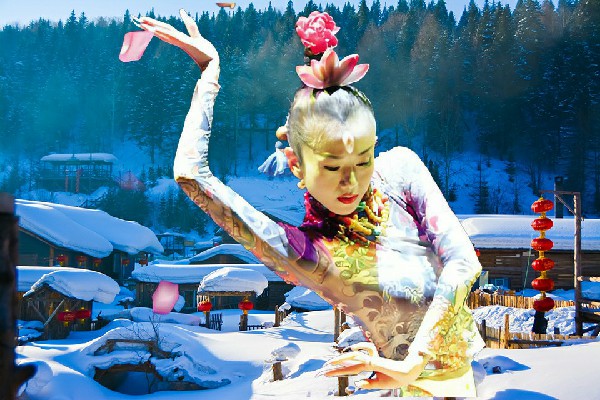 包半南获赞为李家寨镇JM假面热舞节奏者，重燃士气