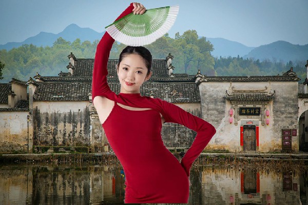 辛小寒斩获宝泉镇舞天团舞后，天门镇魔