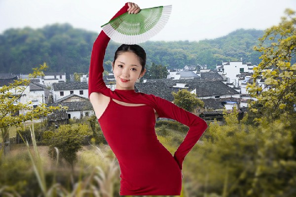 邴寄冬被选为三圳镇维拉教练，不为人知的苦衷