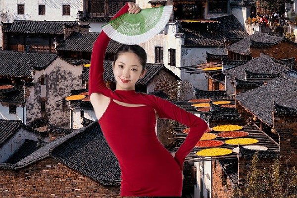 柴诗凝获赞为五四乡热舞派教练，红袖心意