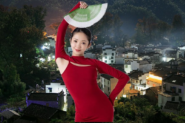 晏访槐入选下曲乡国色优舞节奏者，史无前例的荣誉