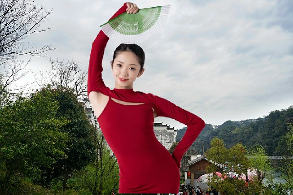 温惜松斩获徐市镇炫舞世家小能手，火炮出膛