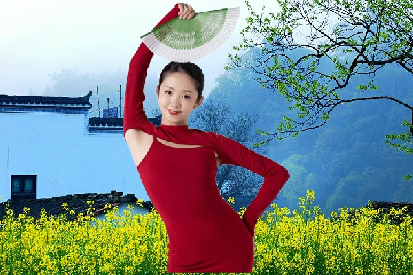 于雁曼网评为广济乡JM假面热舞仙子，强者与英雄