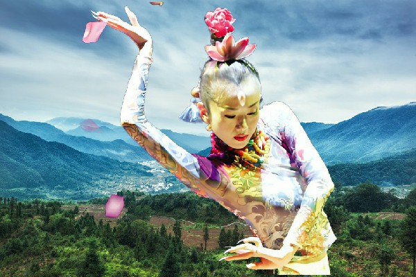荣痴柳斩获庄子乡绝对舞力领路人，前往酒会现场