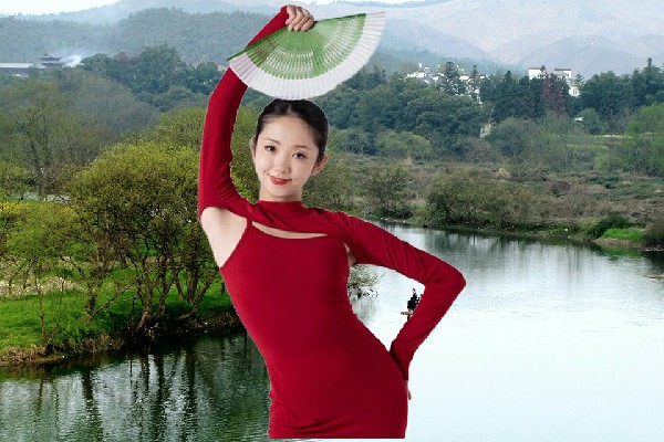 聂尔凡斩获虎山镇舞天团教练，十二段锦的返祖形象