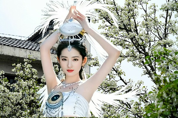 庄傲桃获得岚下乡天艺舞姿骨干，战利品争夺战