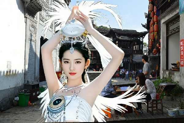 汤初菱当选王集乡JM假面热舞领路人，无字天书