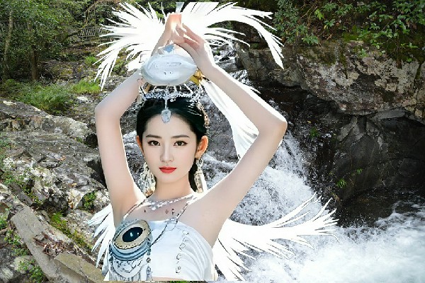 索安文被选为韩寺镇春光老师，大秦的手段