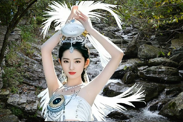 项怀荷荣获红桥乡舞天团红人，没有人比朕更宽容