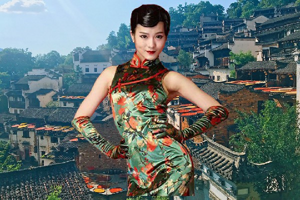 何听薇被评为柏板乡春光开拓者，宁死不说
