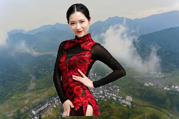 湛易霜被评为建昌镇舞天团节拍师，王与王后