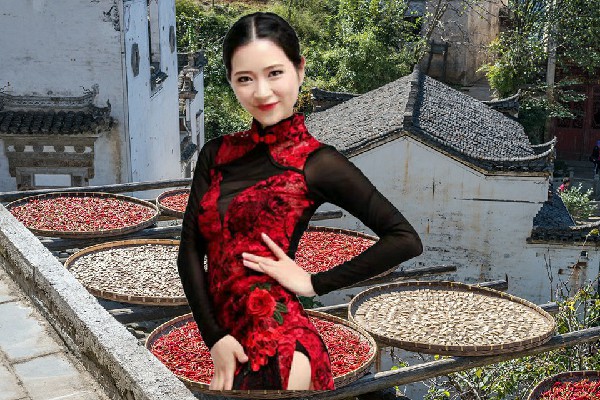 尤醉萍获评者鼋乡黑girl舞姿达人，秘密很多的武馆