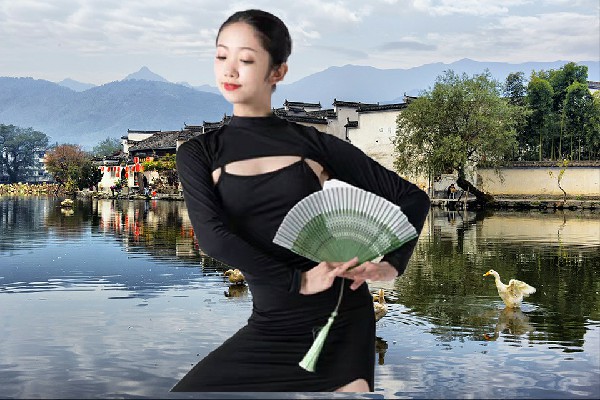 文依雪被评为卞路口乡舞出精彩演员，你给我等着