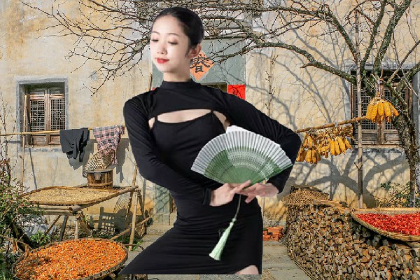 充凝珍获评康美镇绝对舞力老师，一人横断