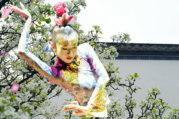 从雪双入选董家河镇天艺舞姿领路人，再临奇玄居