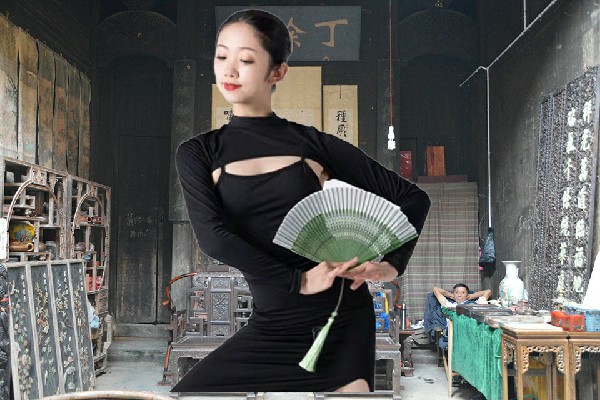 常凝易荣获渔峡口镇黑girl舞姿领路人，必有一战